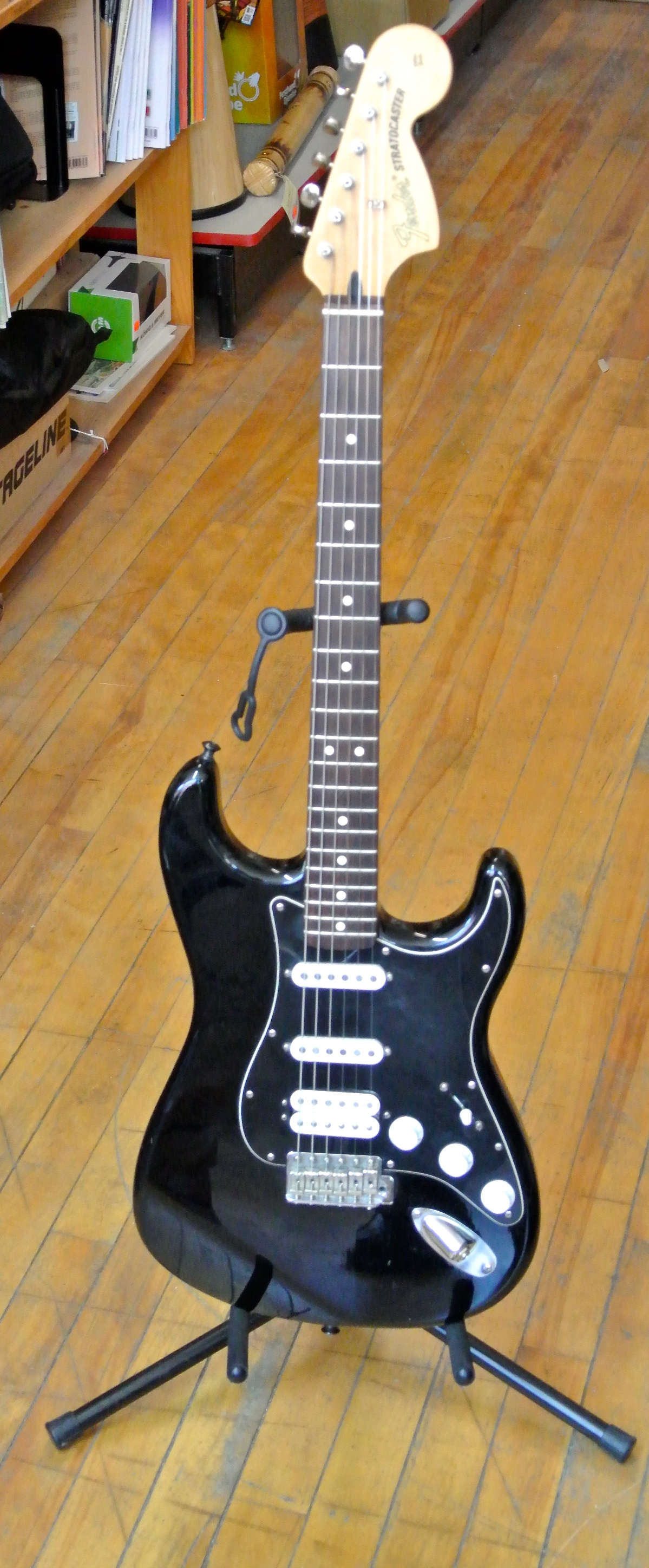 Used Fender Deluxe Stratocaster 