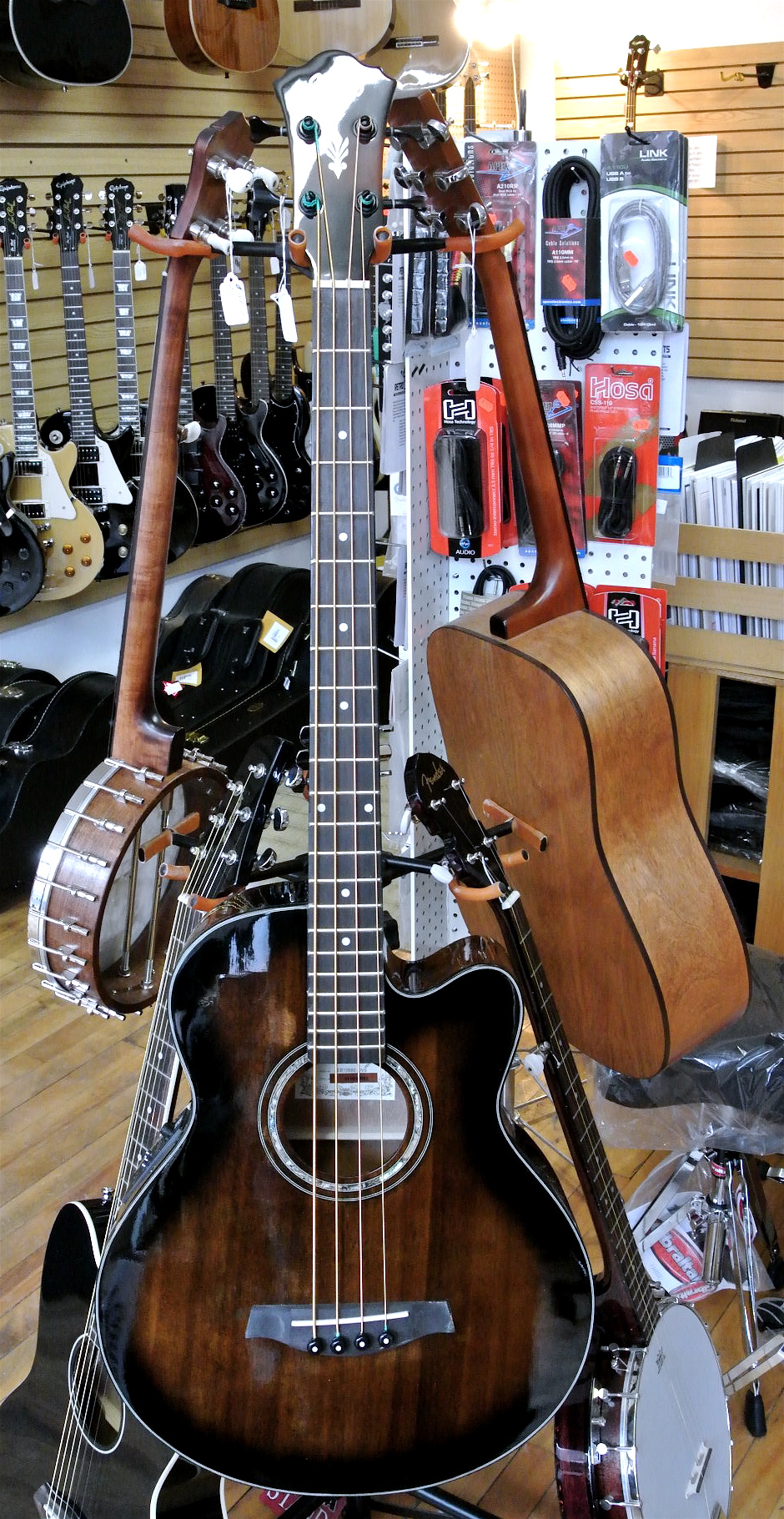 Used Ibanez AEB 10BBE