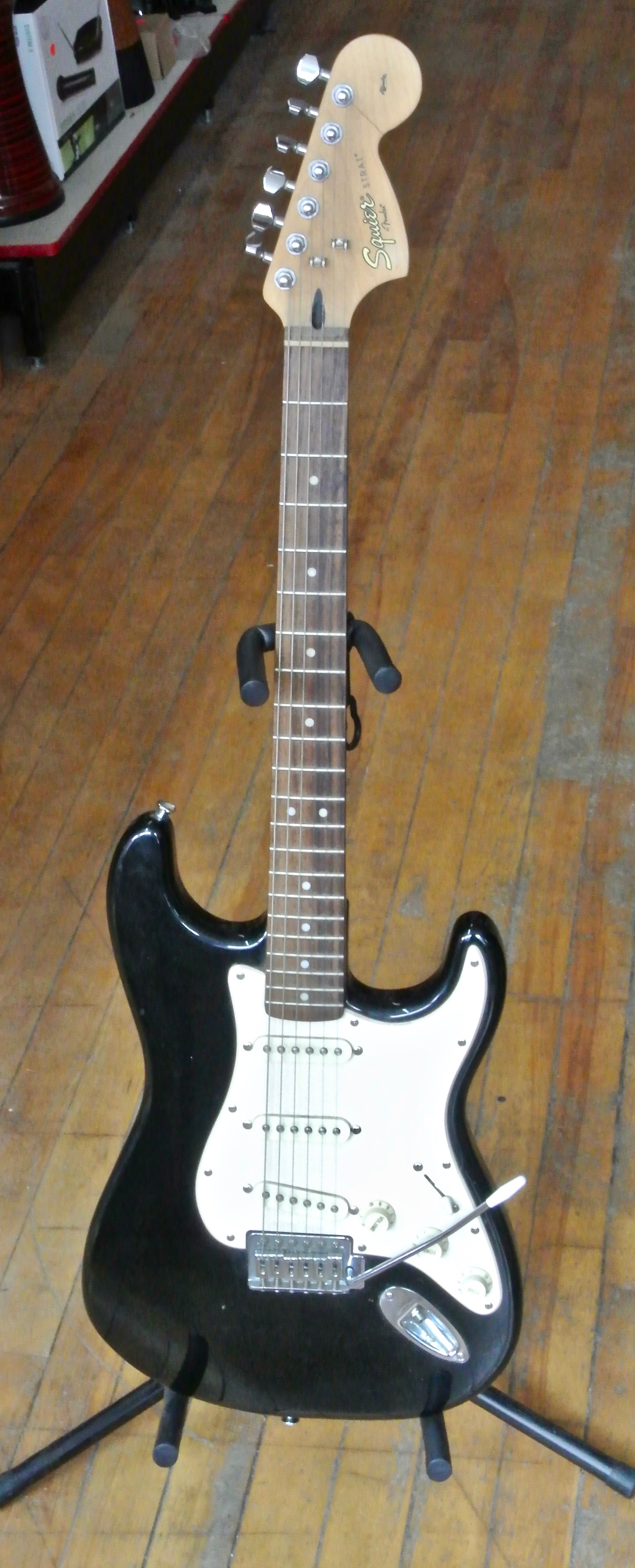 Used Fender Squire Strat